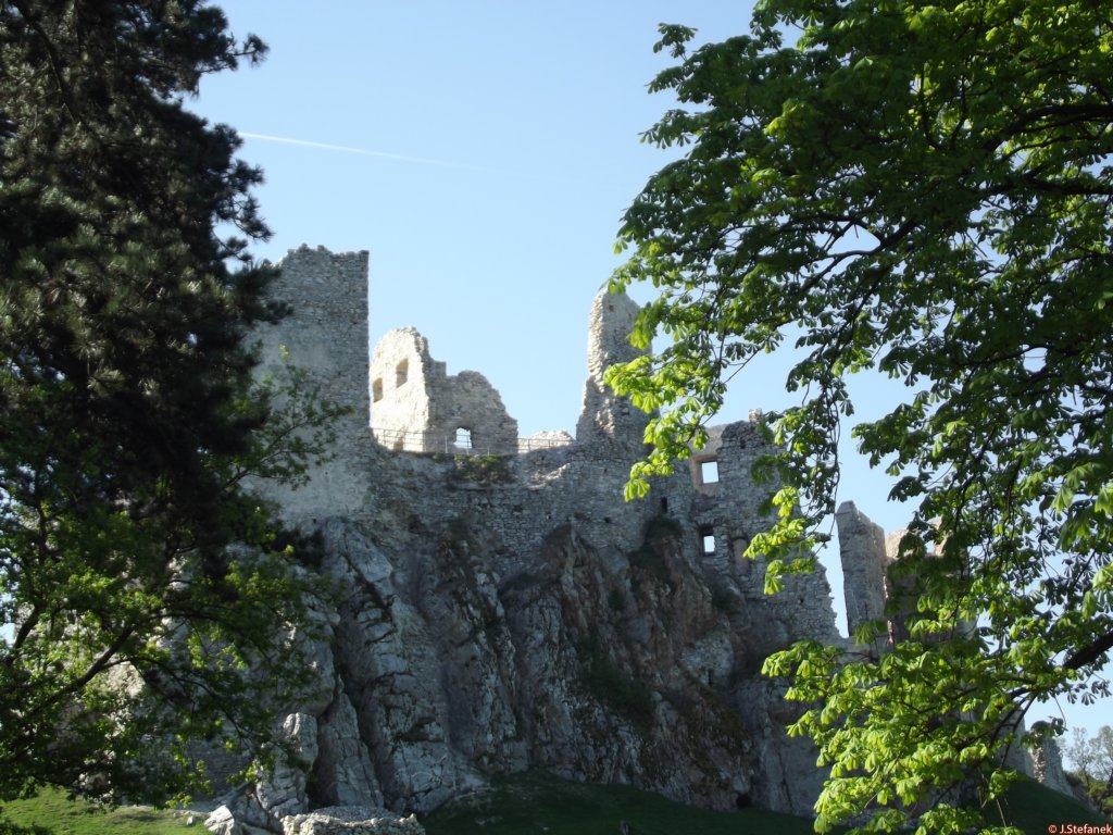 Hrad Hrušov